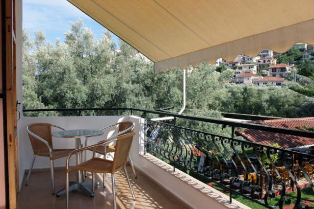 Alexaria Holidays Apartments Frinion Экстерьер фото